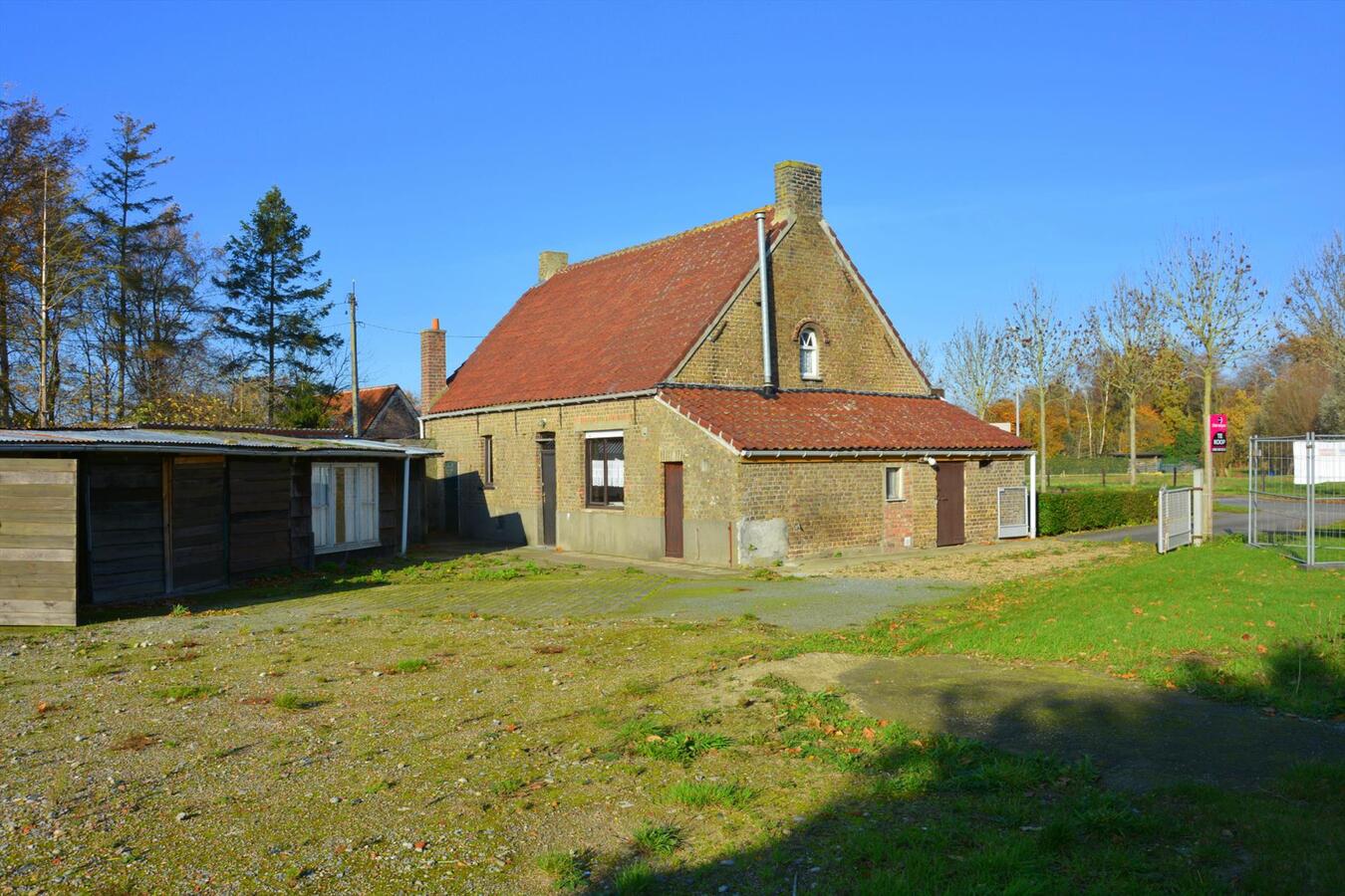 Te renoveren woning op zéér mooie locatie 
