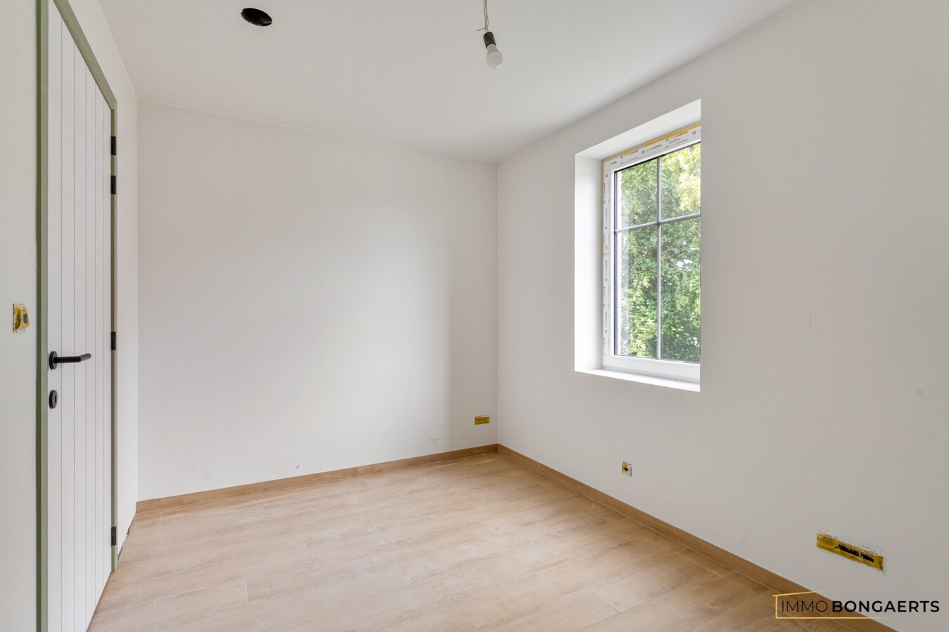 Nieuwbouwwoning met 4 slaapkamers 