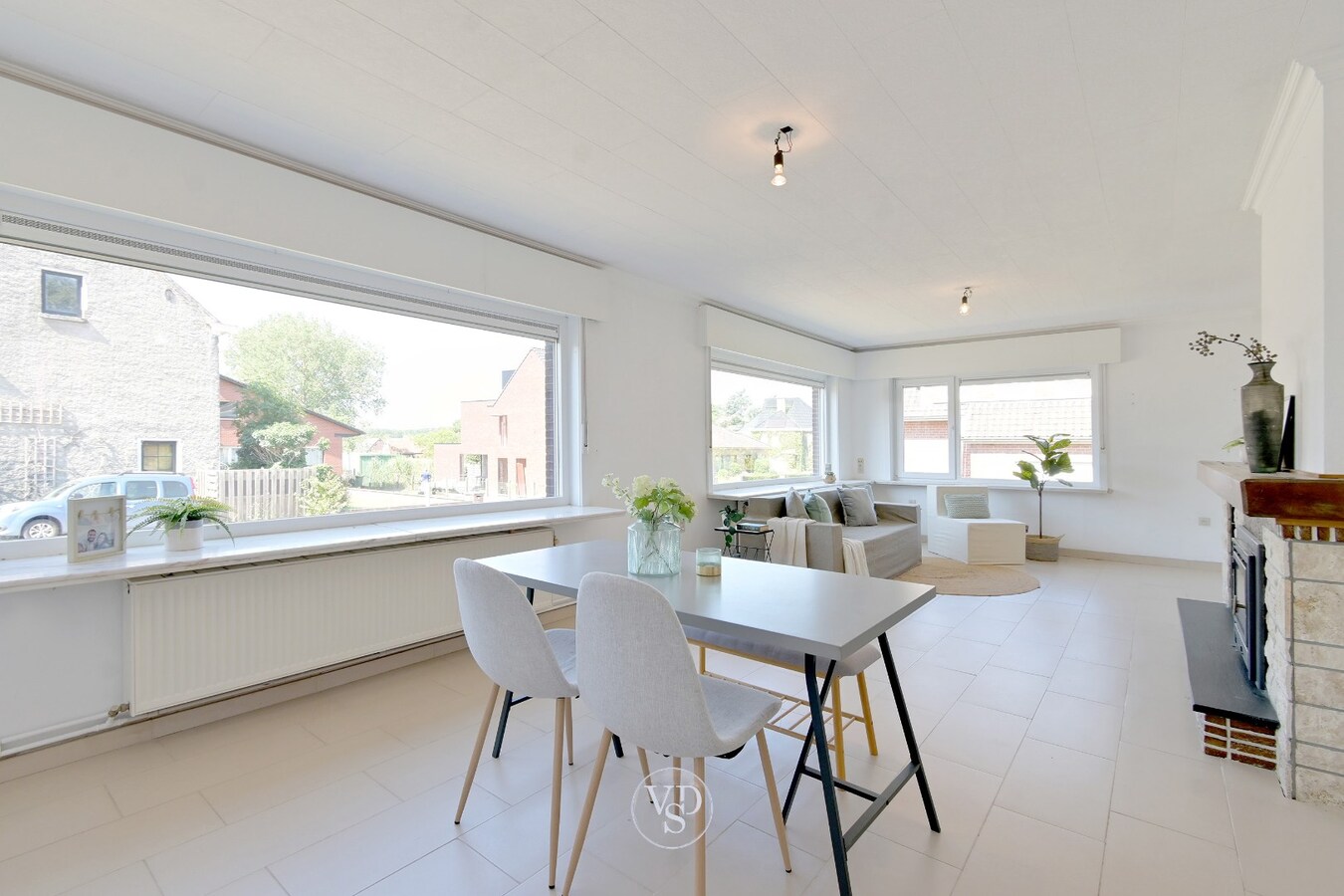 Degelijke eigendom in hartje Dikkelvenne 