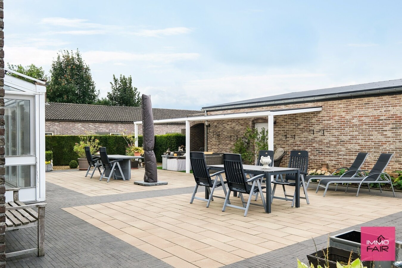 Energiezuinig landhuis met 4 slaapkamers op perceel van bijna 2000 m² 