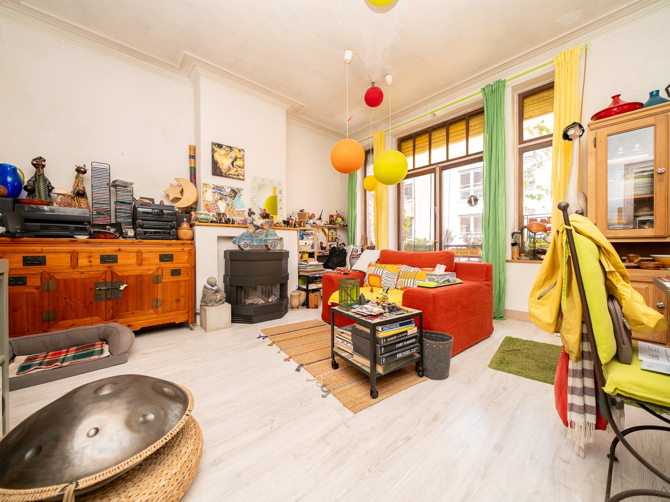 Opbrengstwoning met 4 units op zeer gunstige locatie 