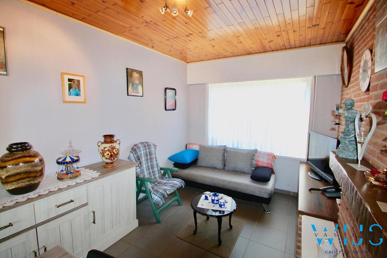 Praktische instapklare rijwoning gelegen in een rustige straat te Rieme! 