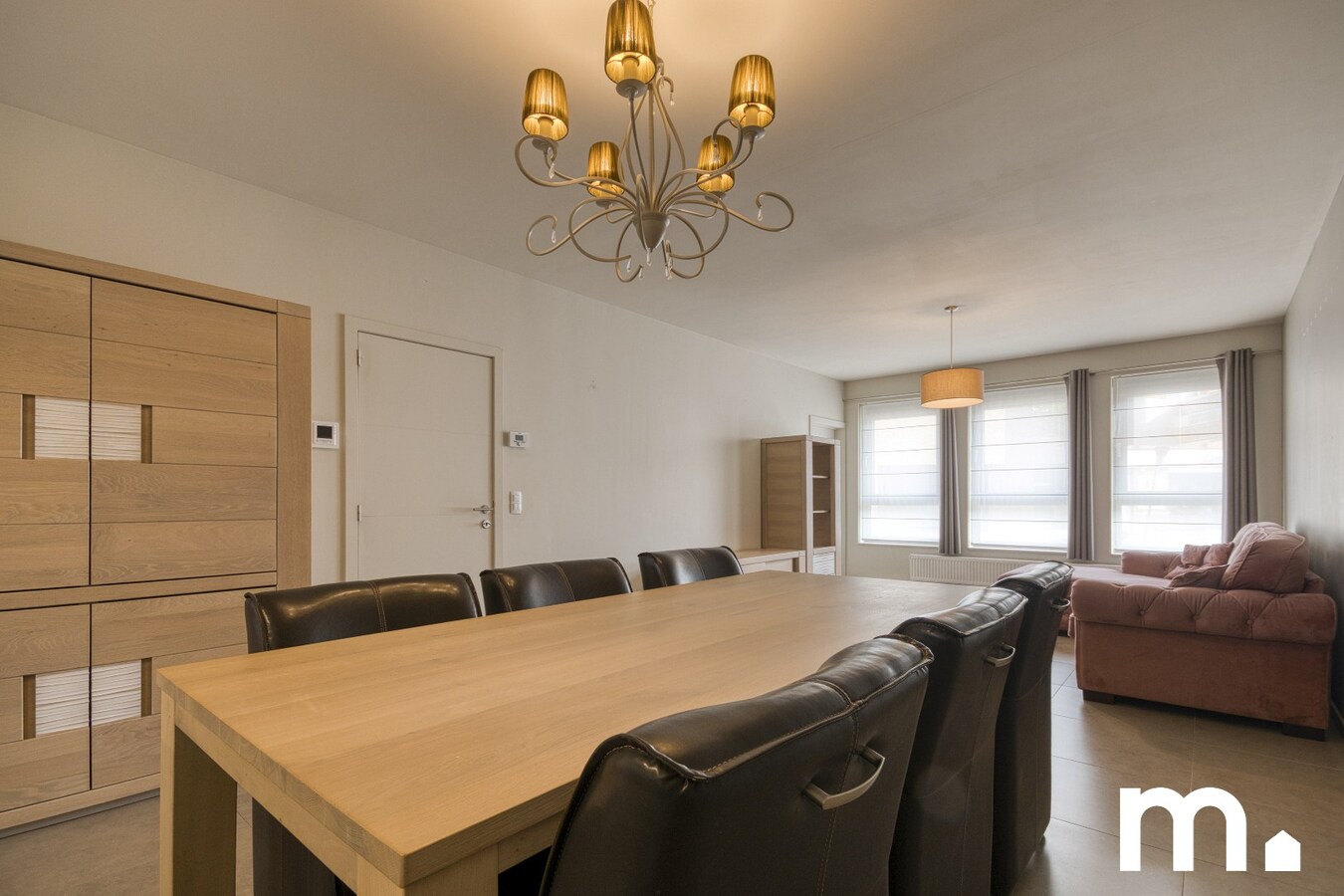 Instapklaar gelijkvloers appartement met garage te koop in Geluwe ! 
