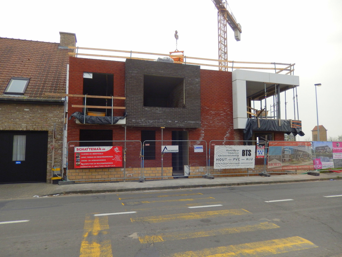 Nieuwbouwproject met zicht op het water 