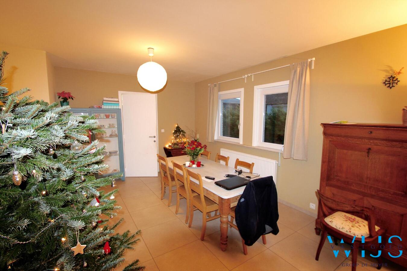 Ruime nieuwbouwwoning met ZUIDgerichte tuin te ERTVELDE 