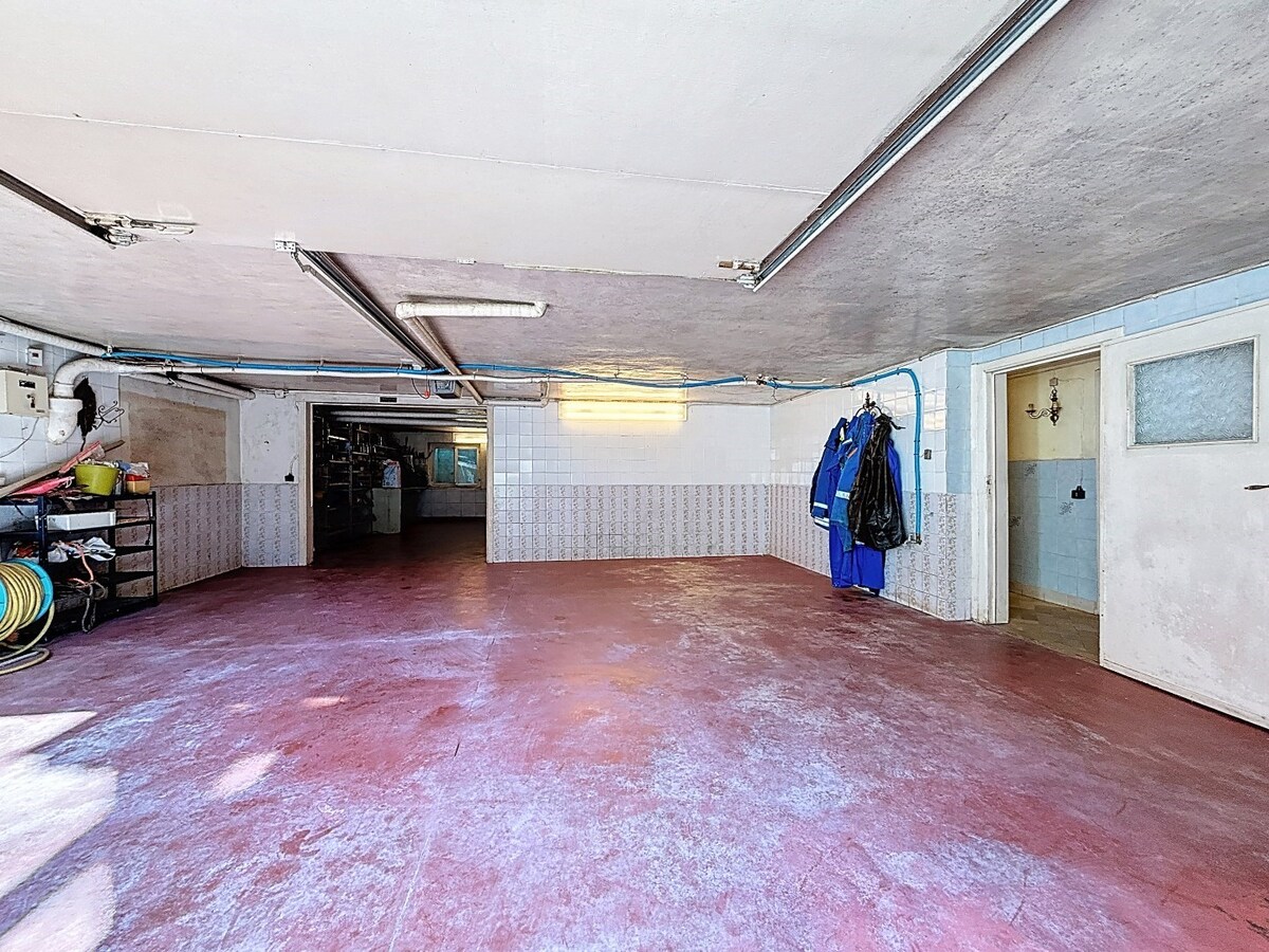 Statige laagbouwvilla met groene achteruit te Scheldewindeke 