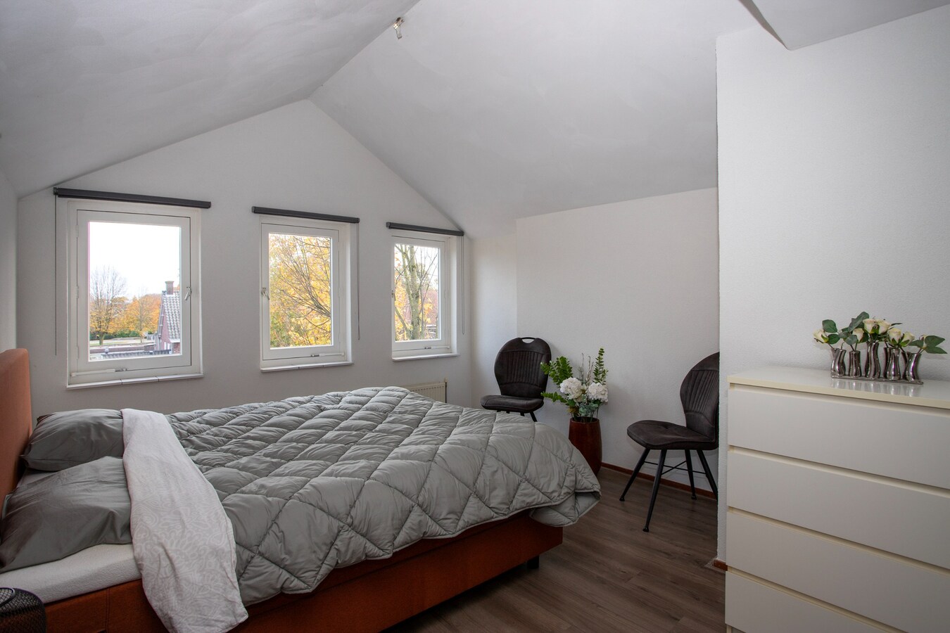 Moderne en instapklare bovenwoning in het hart van Hapert – met dakterras en energielabel A. 