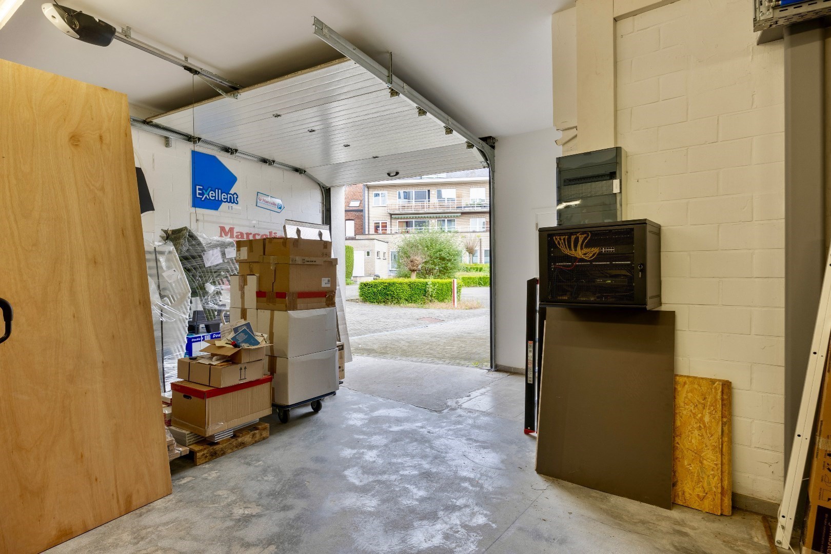 Handelspand centrum Halle met parking 