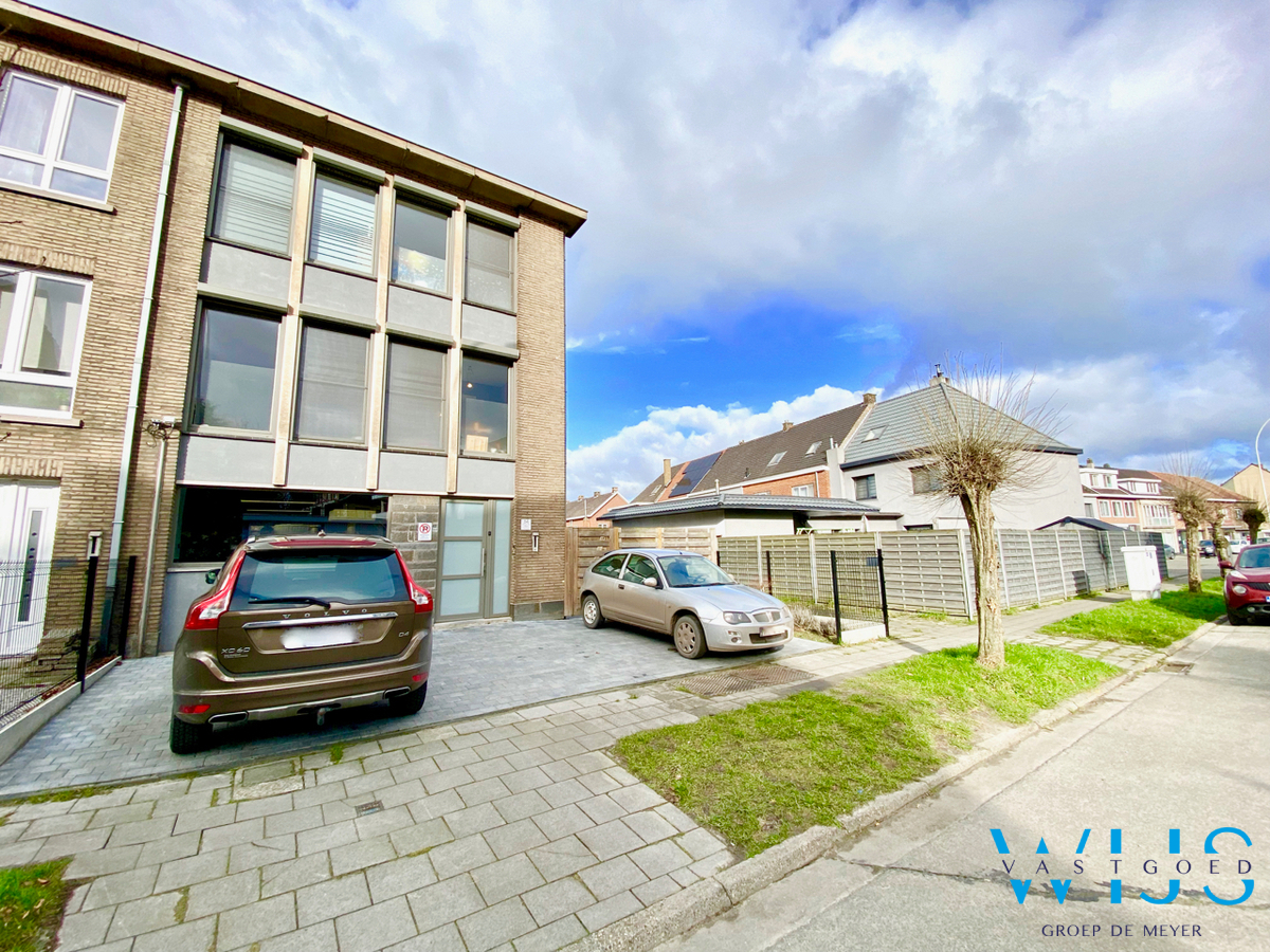 Instapklare bel-étage in HOB te Zelzate ! 