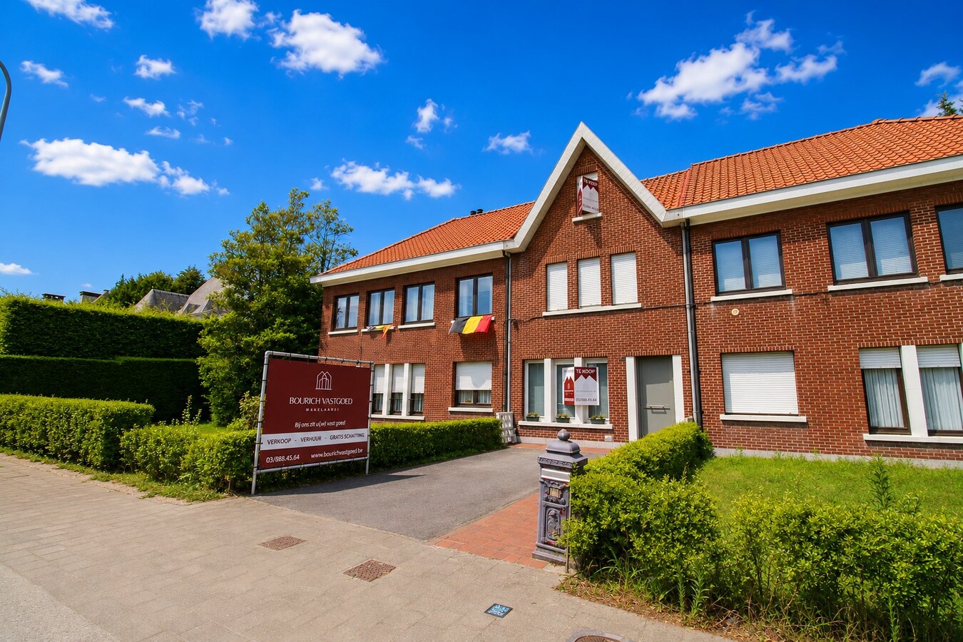 Charmante woning met 3 slaapkamers, diepe zonnige zuidwestgerichte tuin en topligging nabij het centrum van Sint-Niklaas 