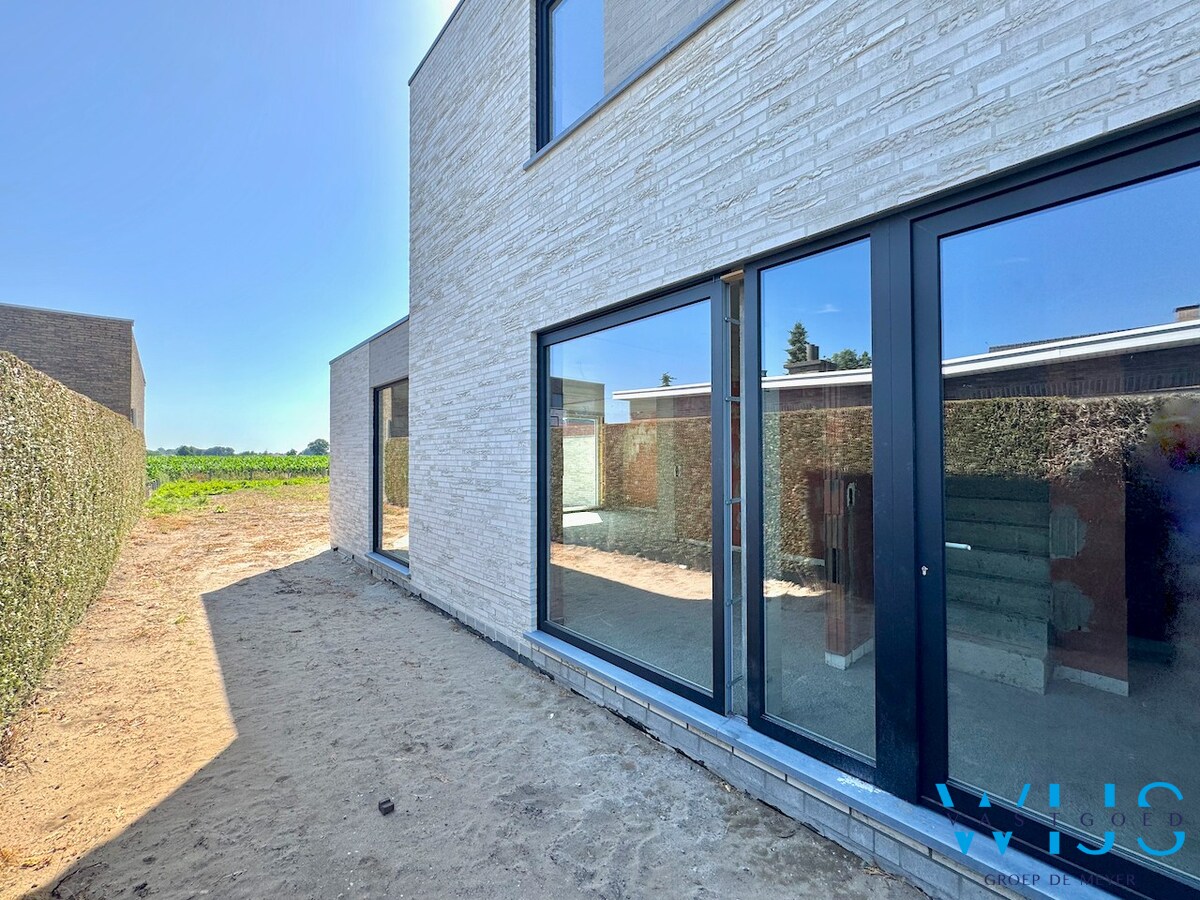 Nieuwbouw op TOPlocatie te Lembeke ! 
