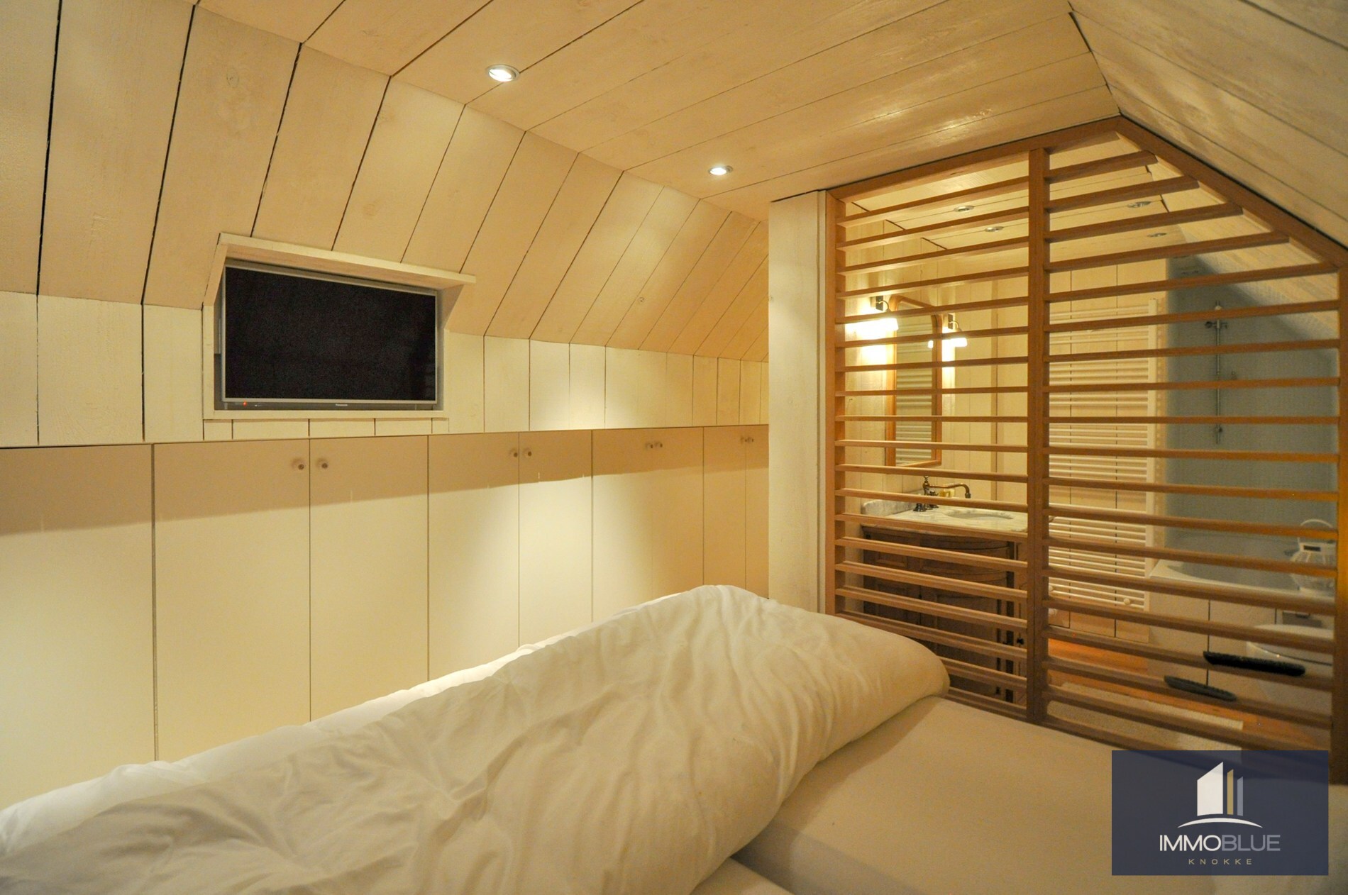 Une villa de charme située dans un quartier résidentiel calme. 