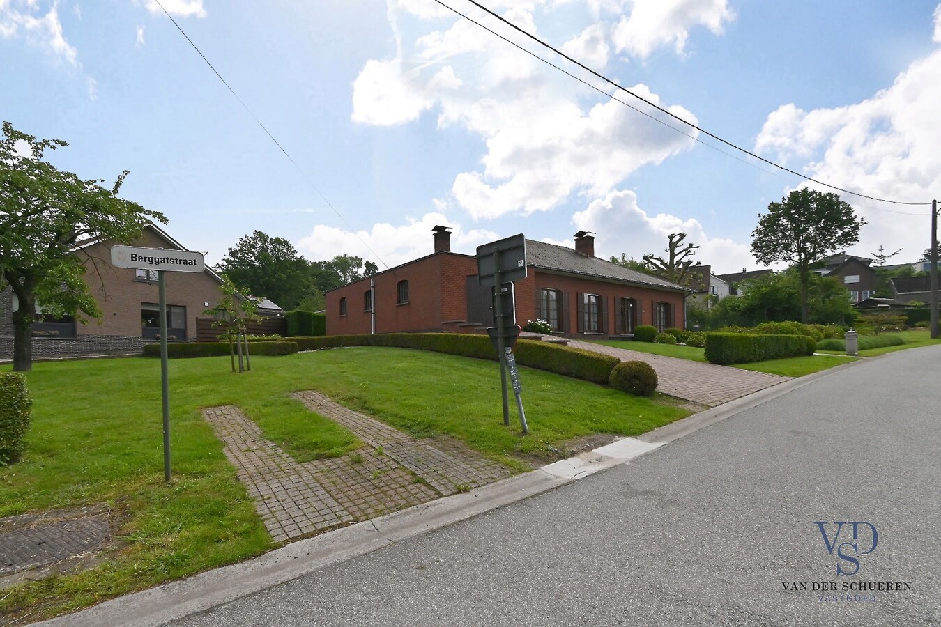 Tijdloze villa (alles op gelijkvloers). 