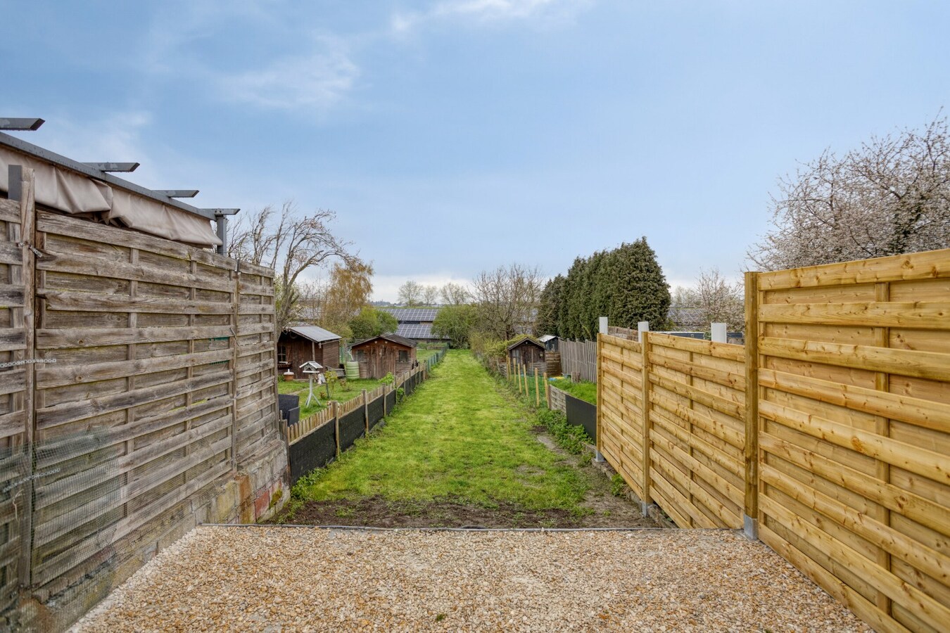 Prachtig volledig gerenoveerde woning met tuin en 3 slaapkamers in Tienen 