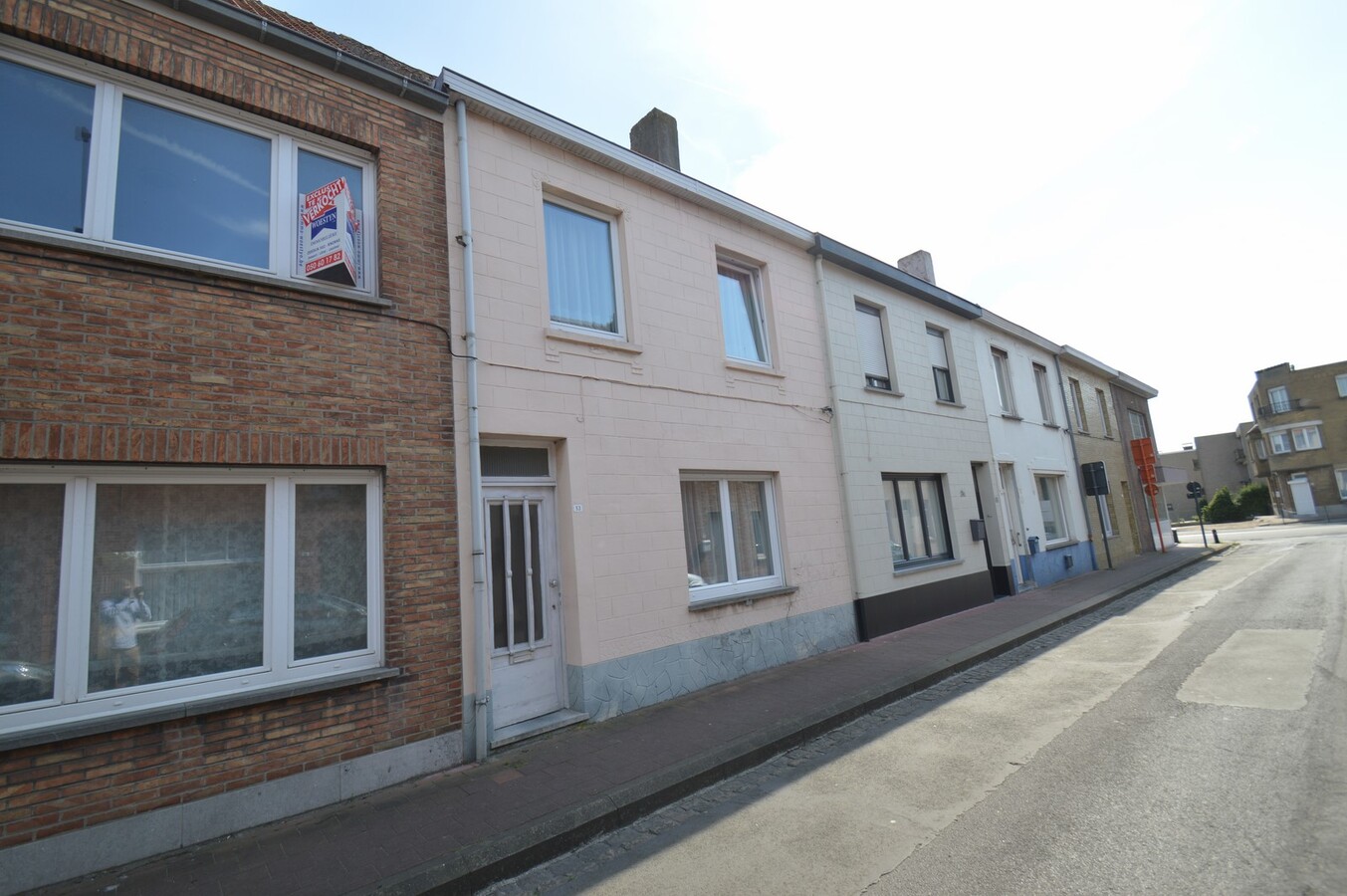 Gerenoveerde woning met zongericht terras - Heist 