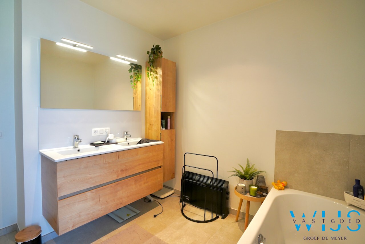 Zeer ruime nieuwbouwwoning te Ertvelde/Rieme ! 