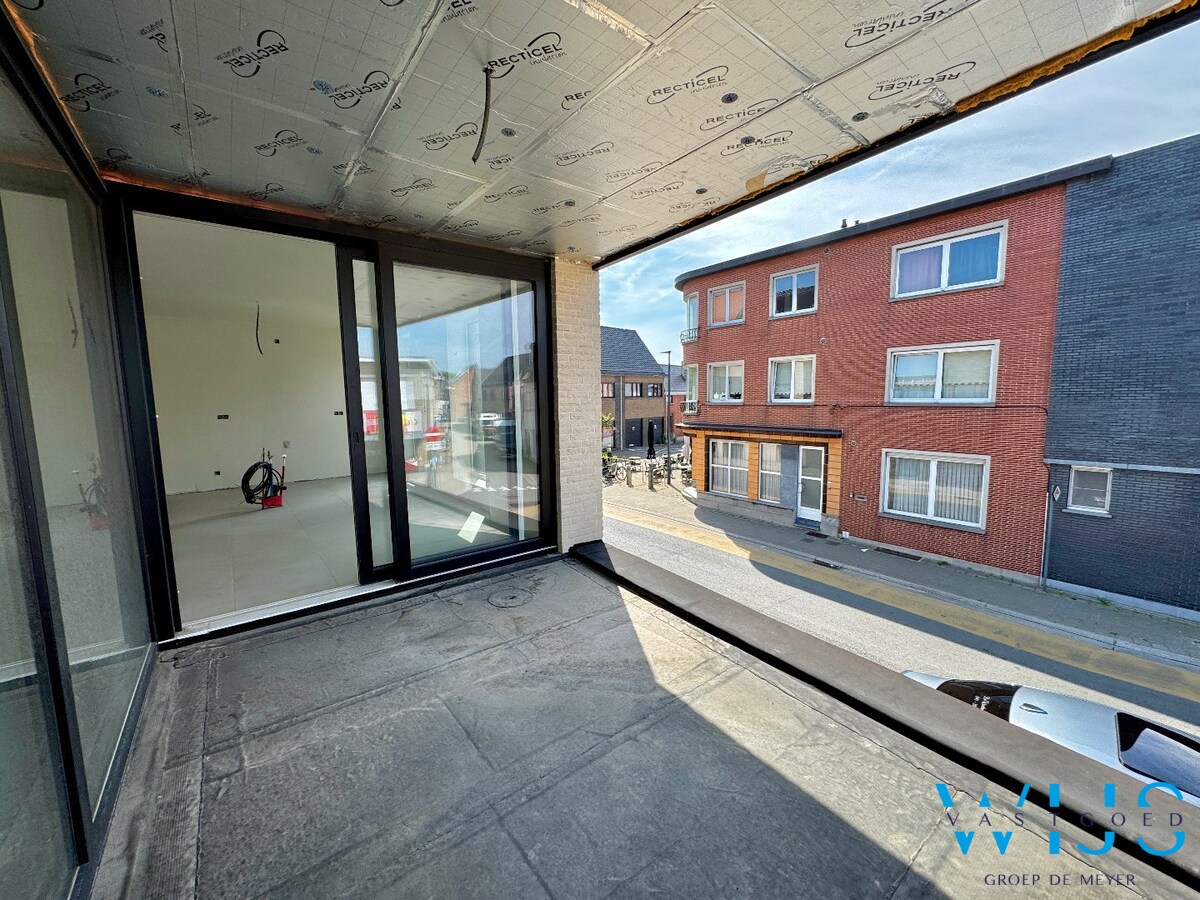 Ruim hoekappartement met 3 slaapkamers en terras 