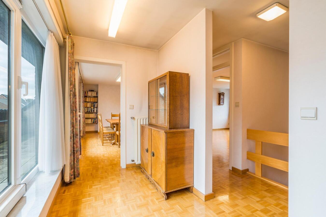 Uitstekend gelegen karakterwoning met tal van mogelijkheden 