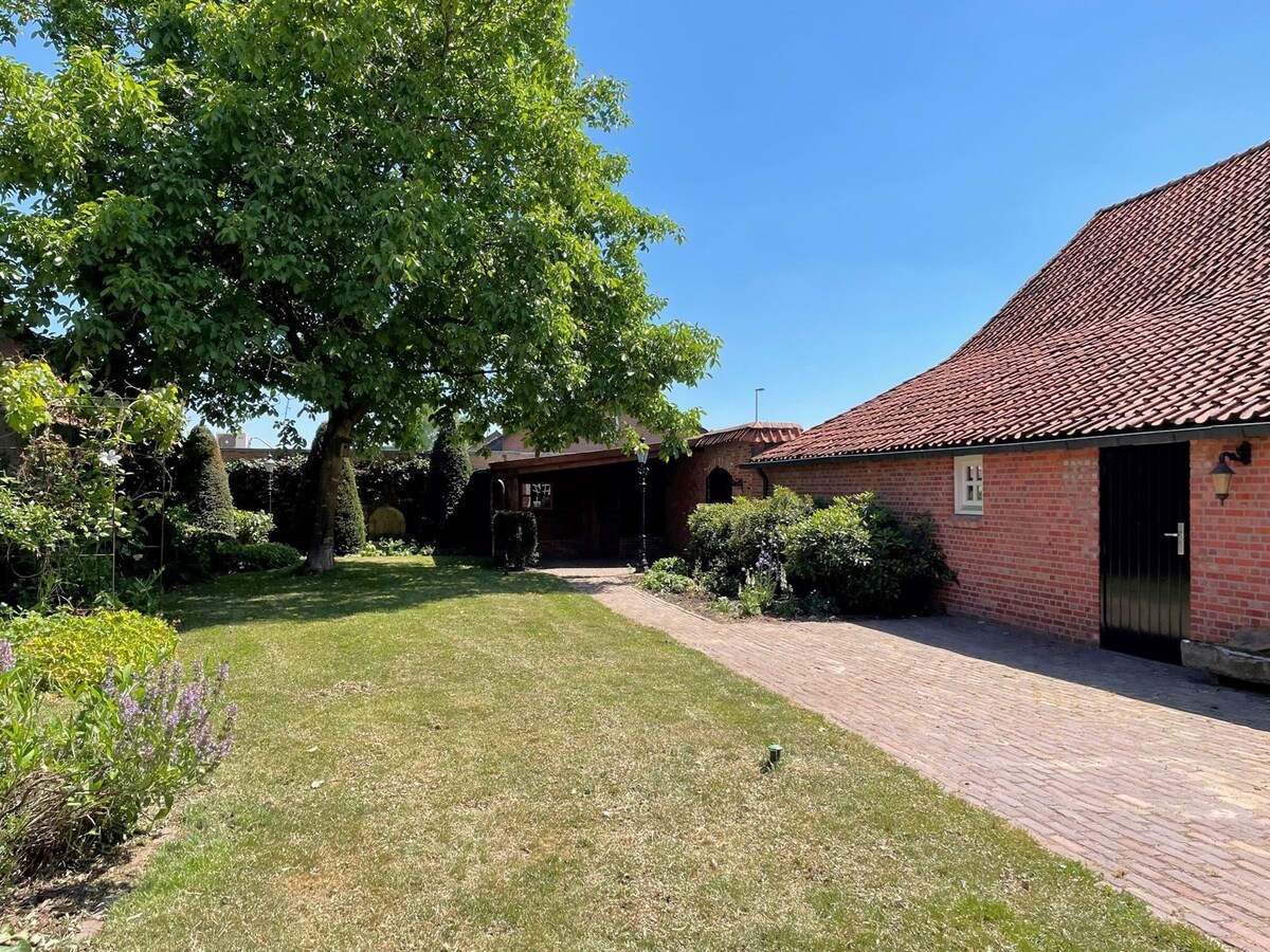 Villa verhuurd in Poppel