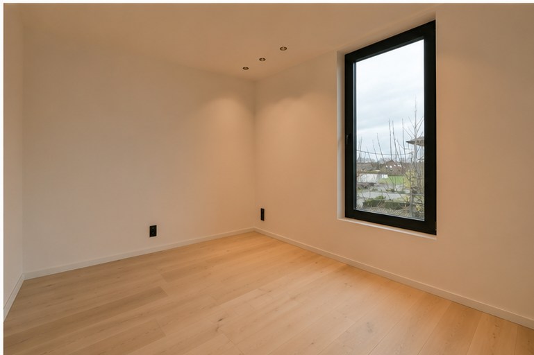 Ruime afgewerkte nieuwbouwwoning met landelijk zicht! 