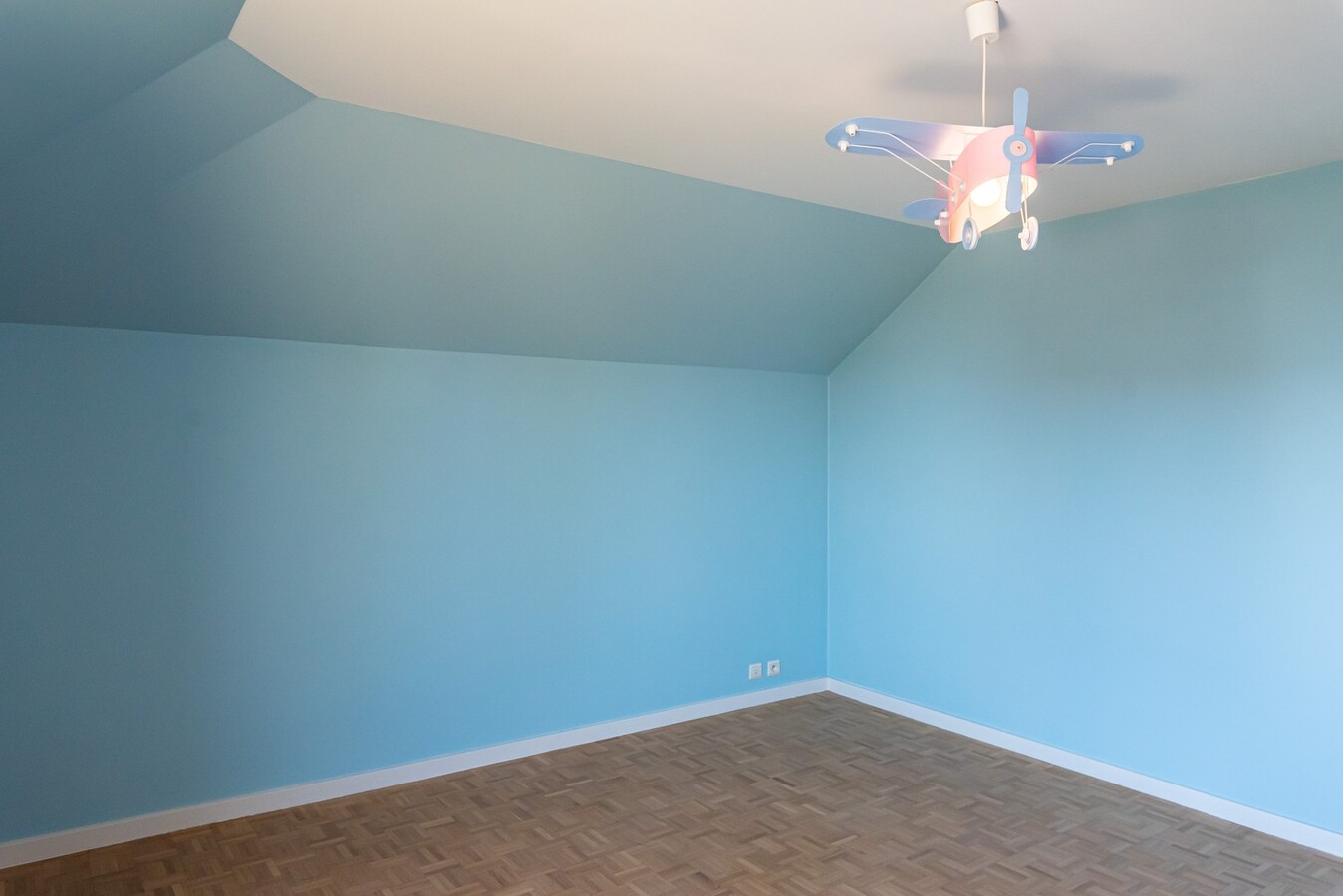 Stijlvol gerenoveerde woning in residentiële wijk op 1254 m² 