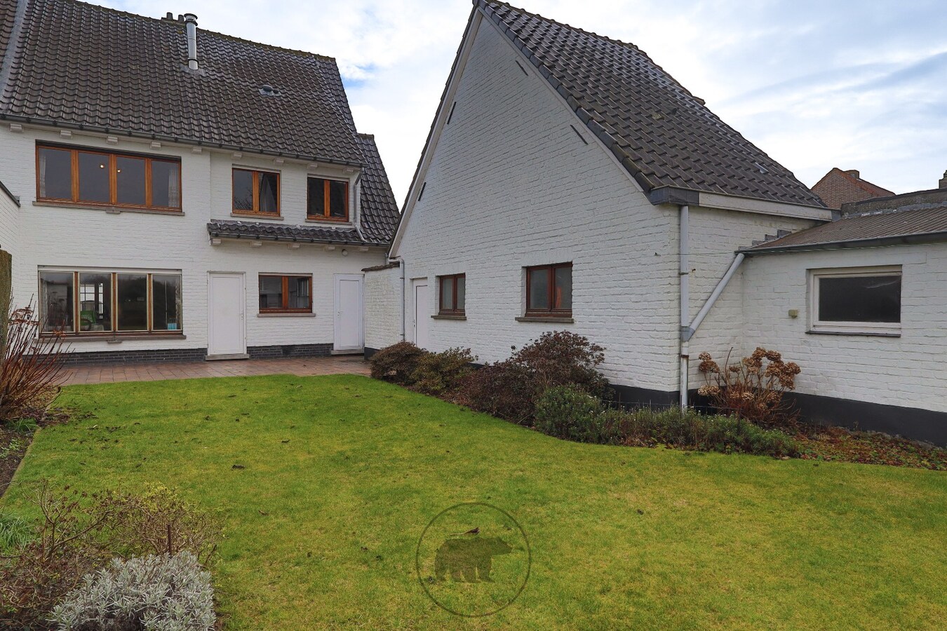 Woning met karakter en uitzicht op de velden nabij centrum Aalst 