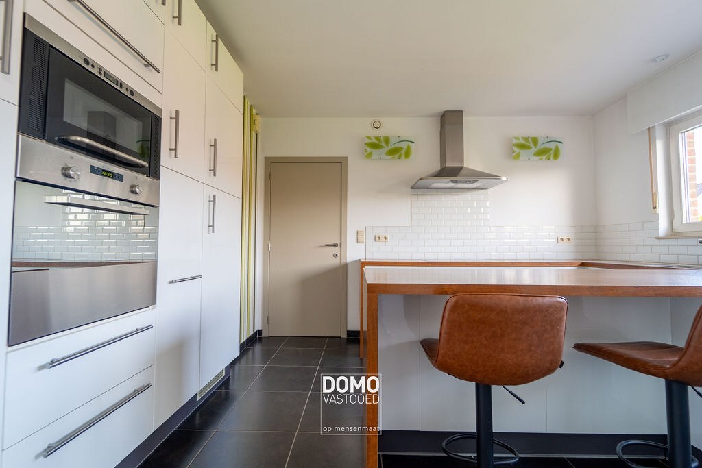 Wonen in alle rust: instapklare open bebouwing met ruime zonnige tuin te Stokrooie 