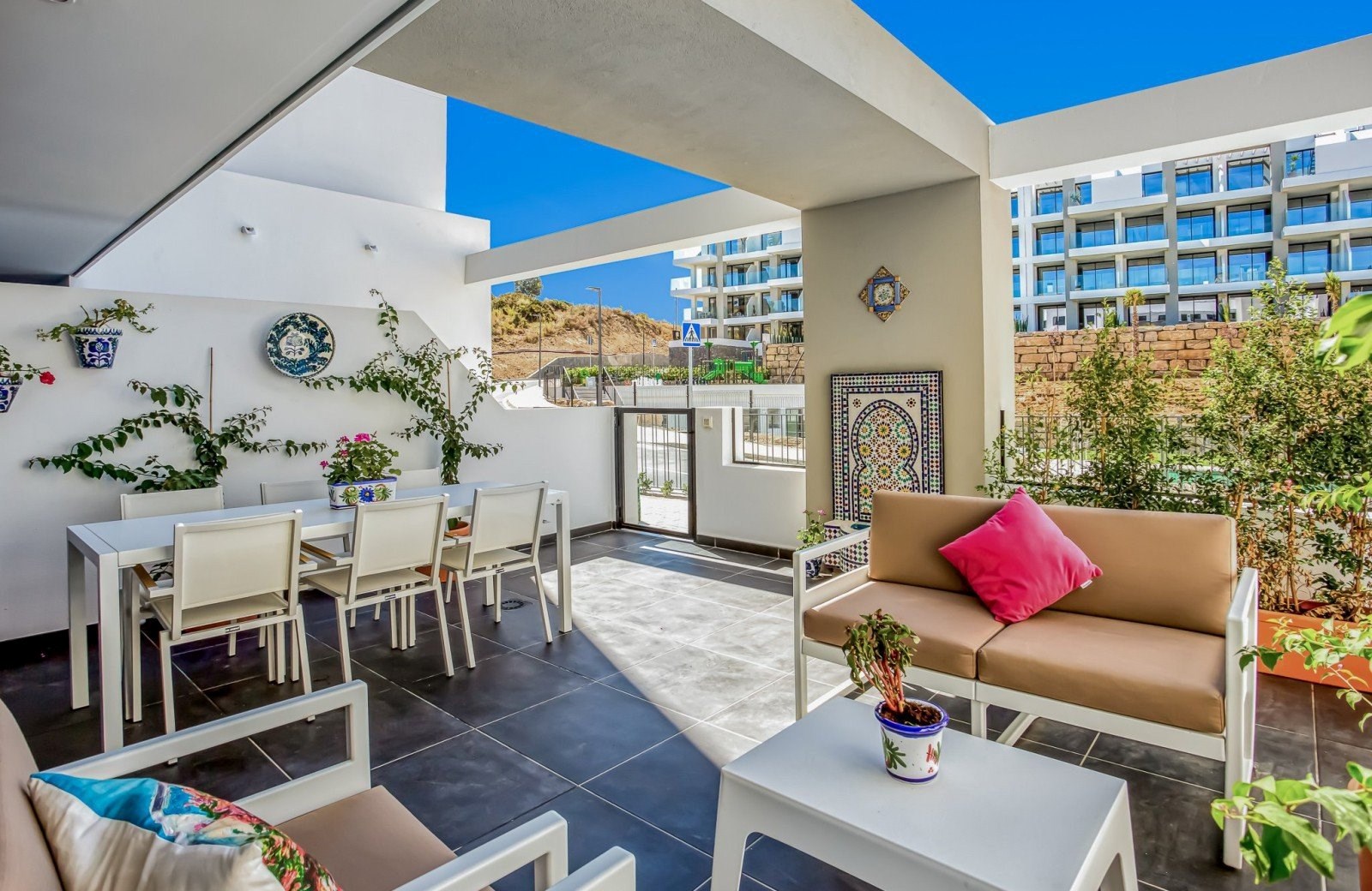 Ground Floor appartement met royaal terras én privé patio te Mijas (Malaga) Spanje 