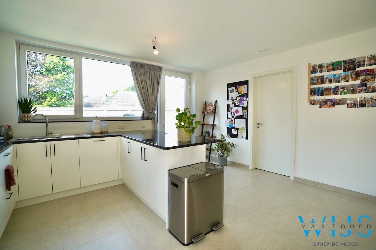 Nieuwbouw gelijkvloers appartement in centrum ERTVELDE ! 