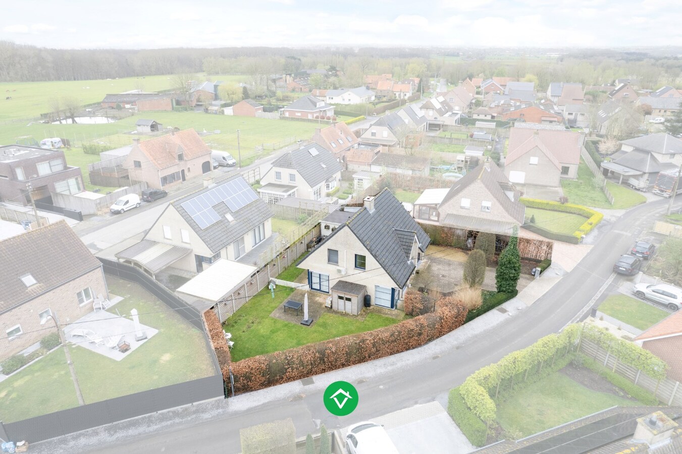 Rustig gelegen alleenstaande woning te Ichtegem 