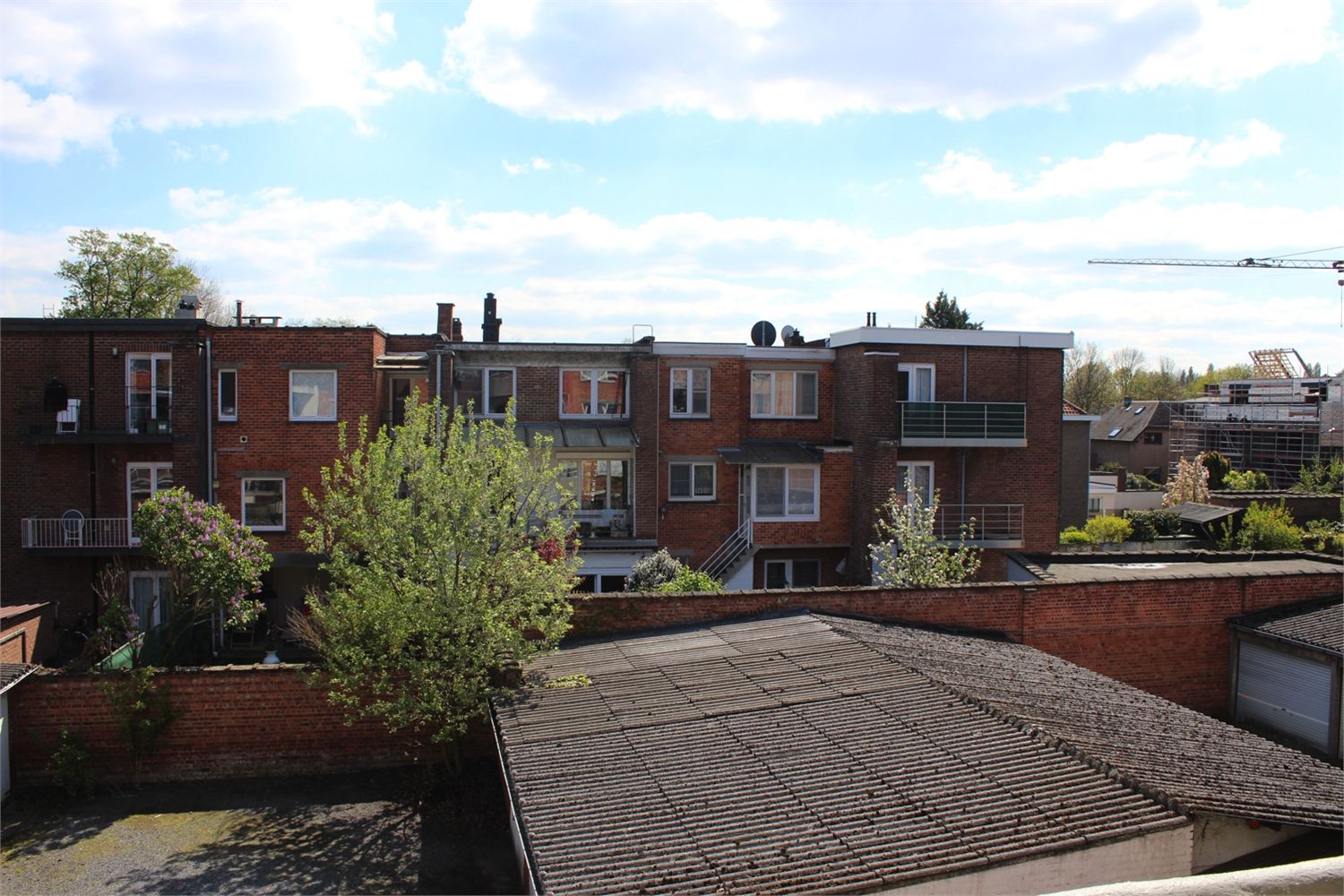 Prachtige buitenkans op topligging met garage! 