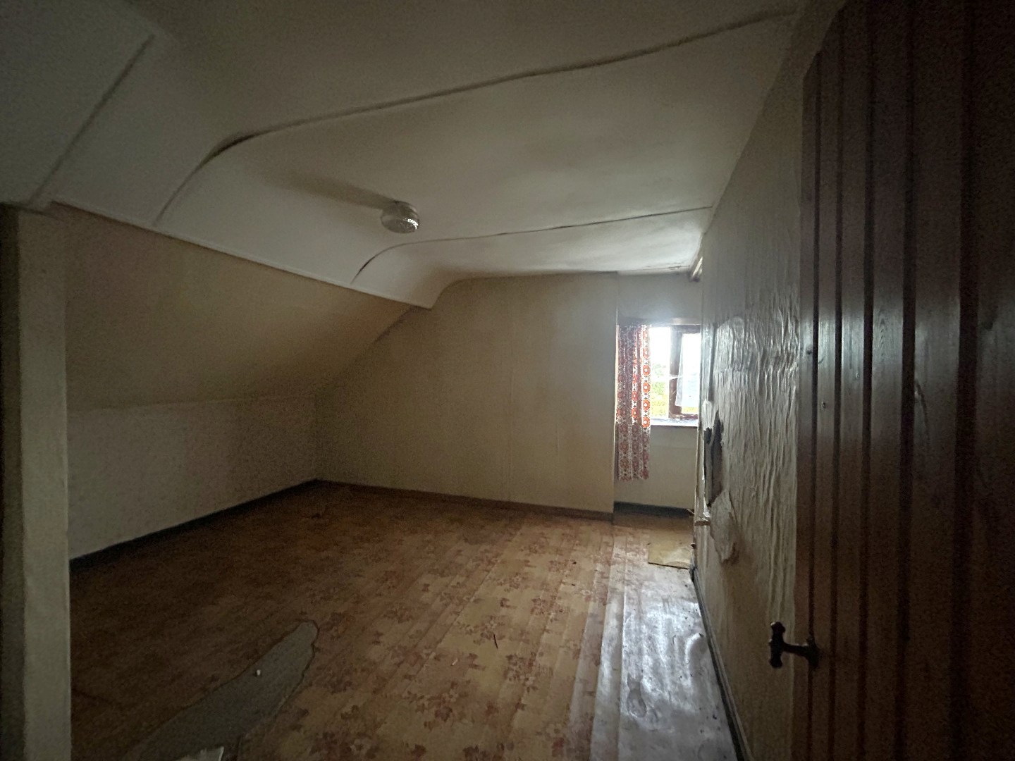 Te renoveren woning op een ruim perceel van 3600 m² nabij Meerhout-centrum 