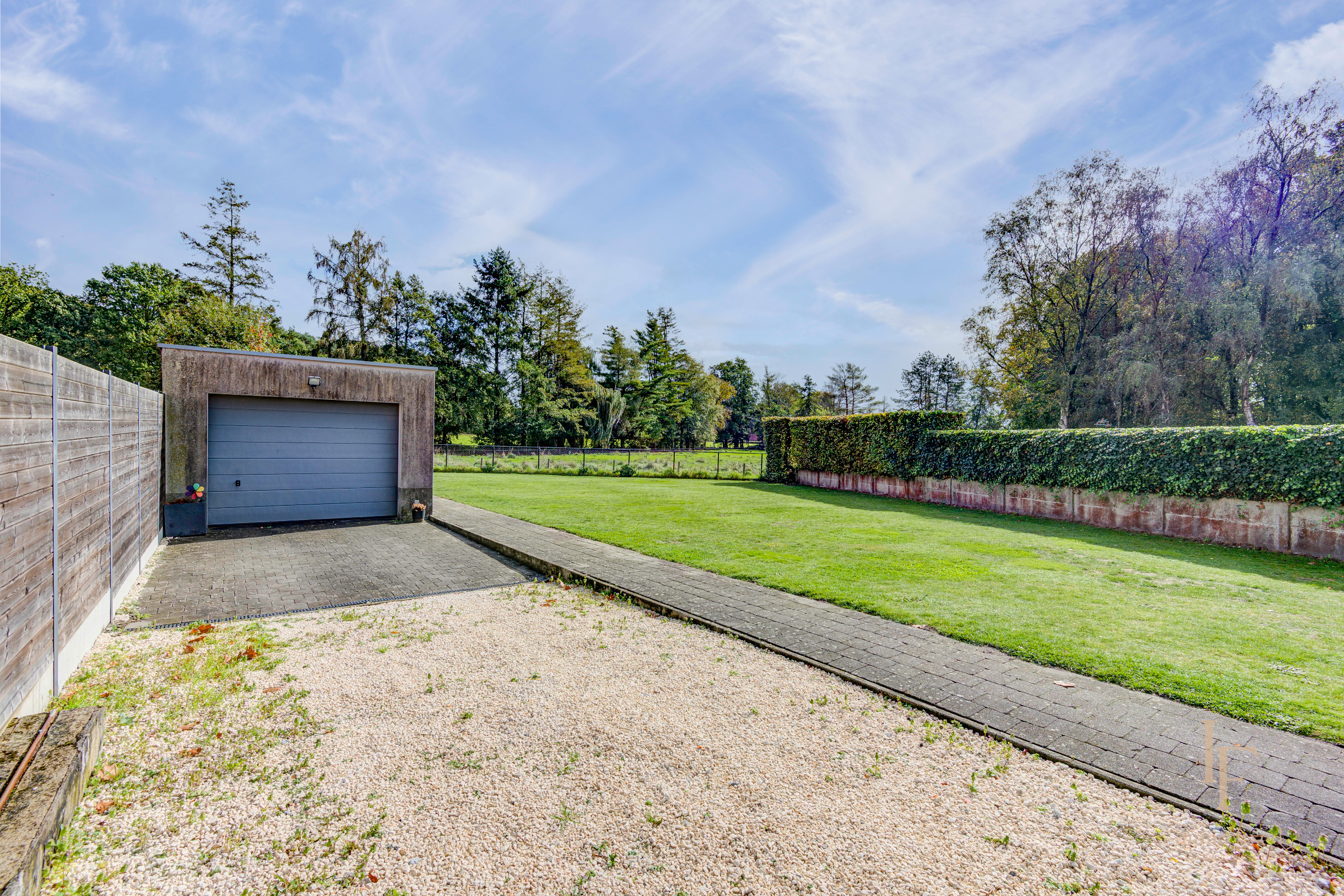 Charmante gezinswoning met 214 m² woonruimte en prachtig groen uitzicht in Malle! 