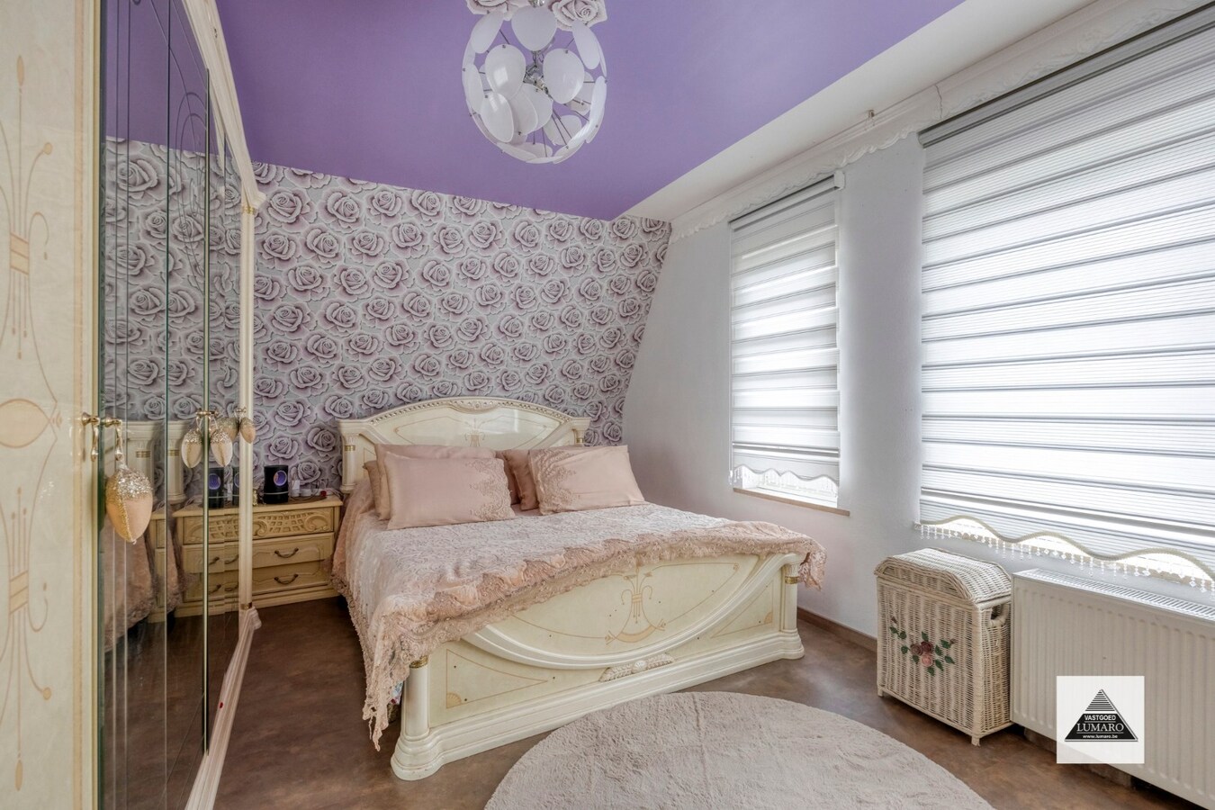 Villa / praktijk / BenB/ kamerwonen /... - Koolmijnlaan 11, Houthalen - perceel 2.700 m². 