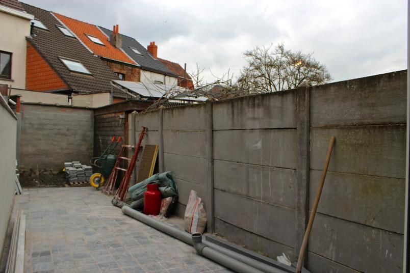 Pas gerenoveerde rijwoning nabij centrum Ledeberg 