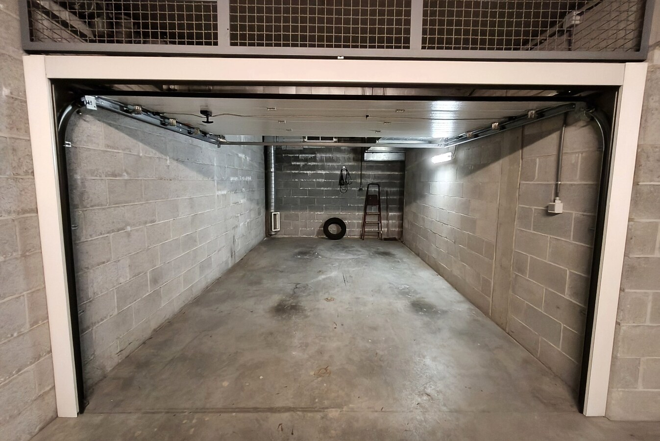 Te huur garage - Tongeren-Borgloon