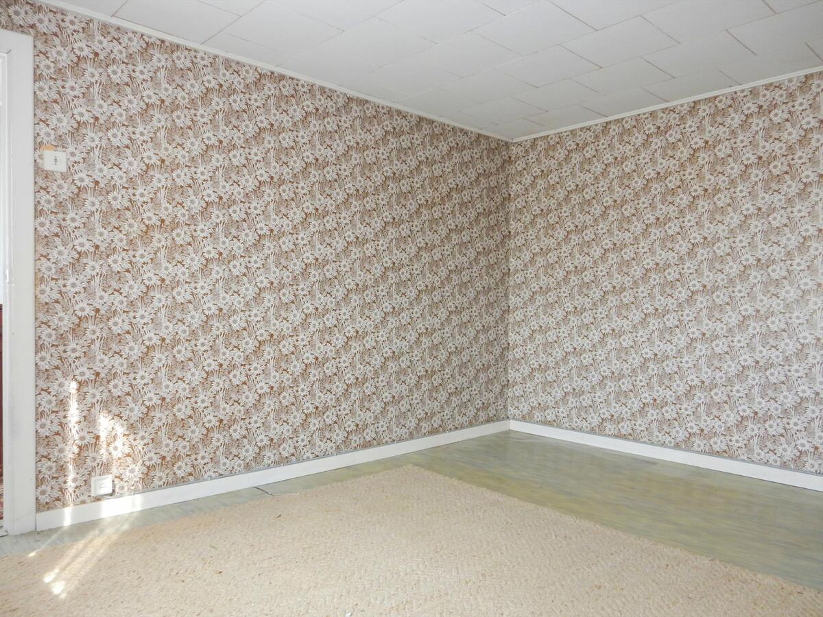 Op te frissen woning te Ichtegem 