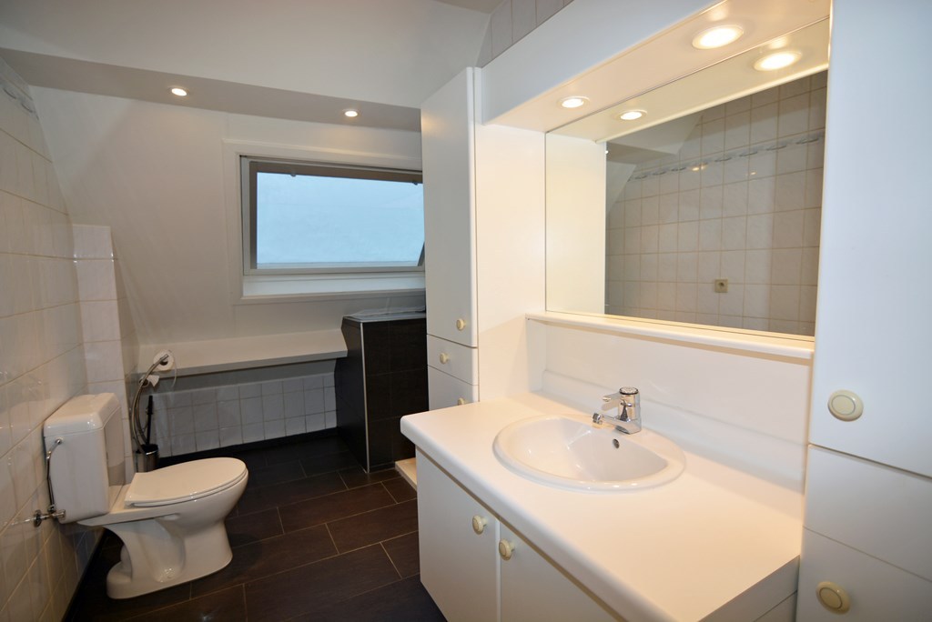 Energiezuinig appartement (113m²) met 3 slpks, terras en garage. 