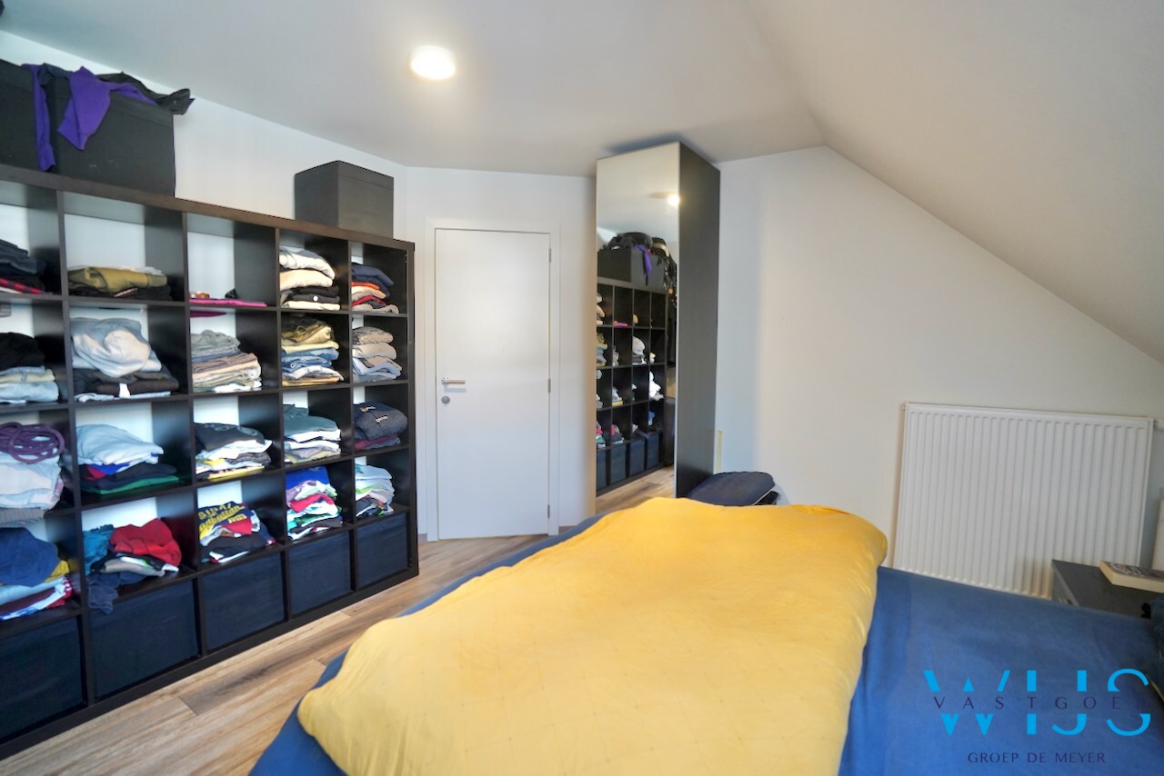 Instapklaar 3 slaapkamerappartement in hartje ASSENEDE! 