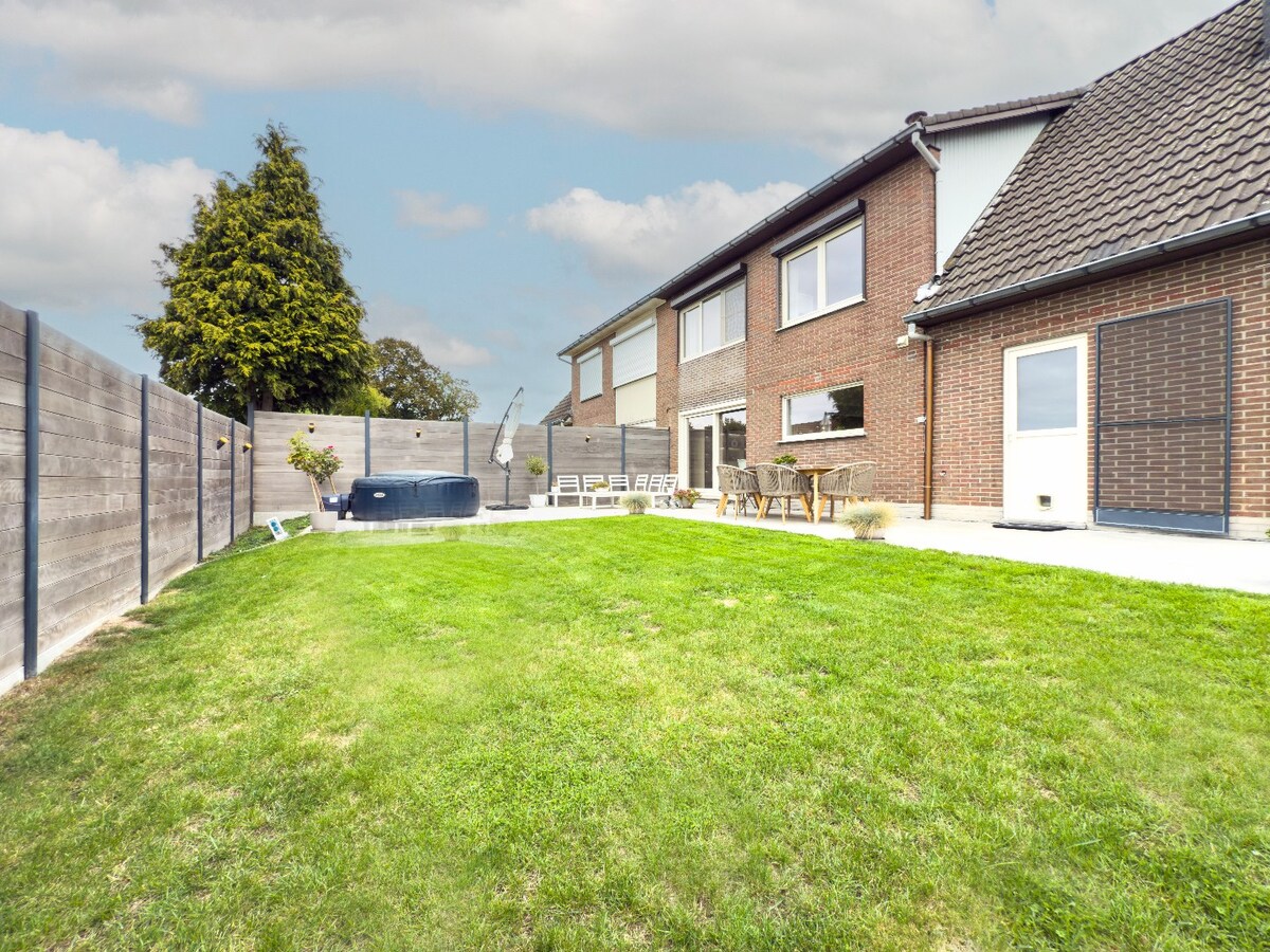 Toffe, instapklare HOB nabij centrum St-Lievens-Houtem 