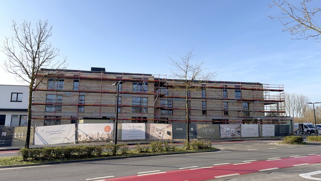 Nieuwbouw commercieel gelijkvloers te koop aan station Eke-Nazareth