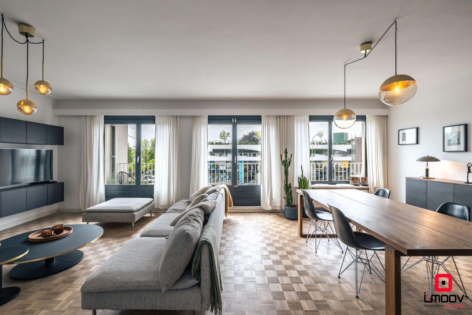 Ruim en lichtrijk appartement met terras en garage op topligging te Sint-Denijs-Westrem 