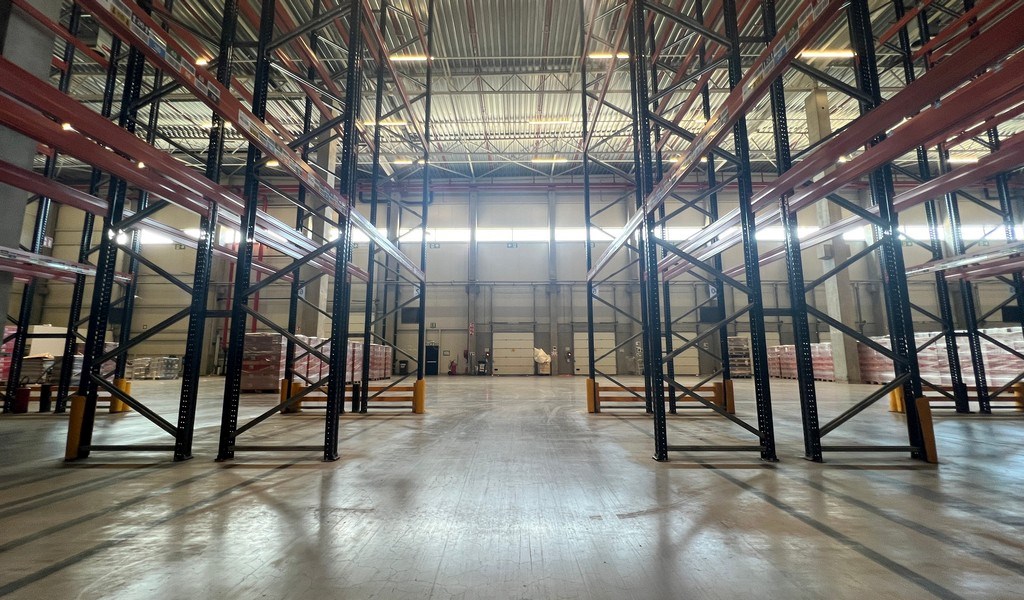 Opslagruimte te huur in industriezone Kluizendok te Evergem