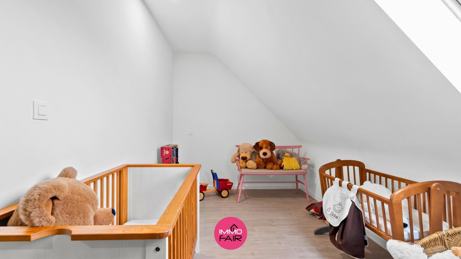 Recente, instapklare gezinswoning in rustige, landelijk omgeving 