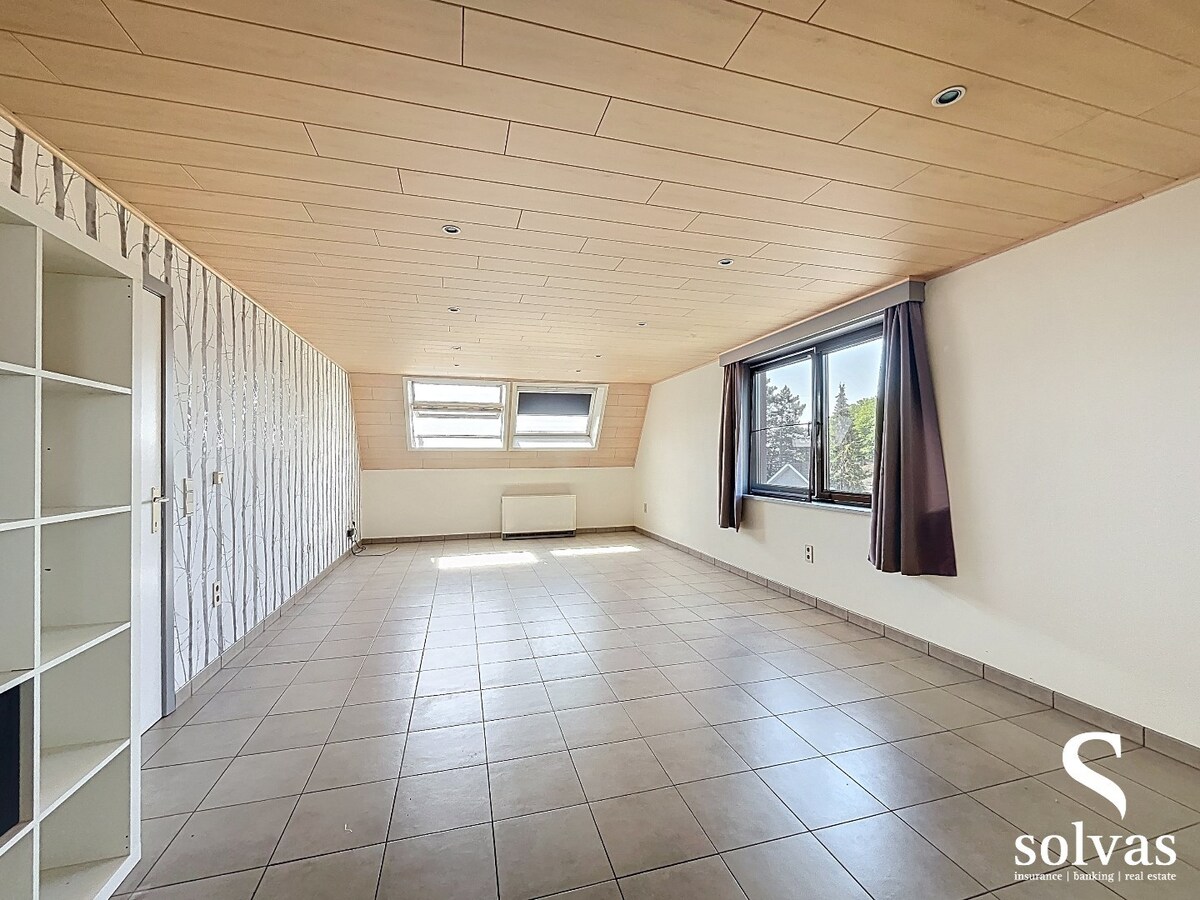 Ruim dakappartement met 2 slaapkamers! 
