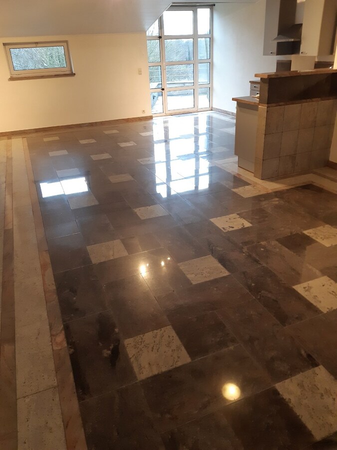 Gezellig 1 slpk-appartement / loft met terras. 