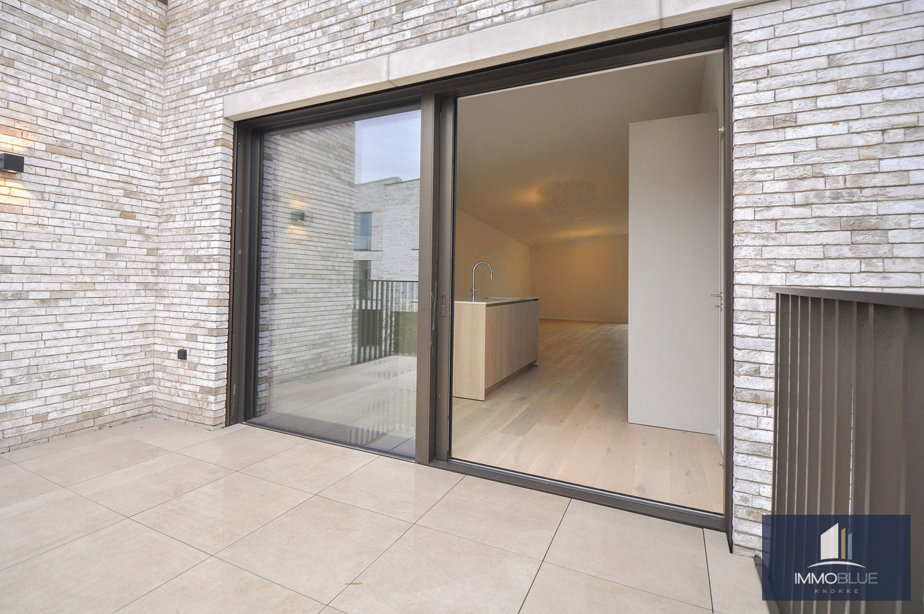 Nieuwbouw BEN-woning(bijna energie neutrale woning) in een autovrije, groene omgeving. 