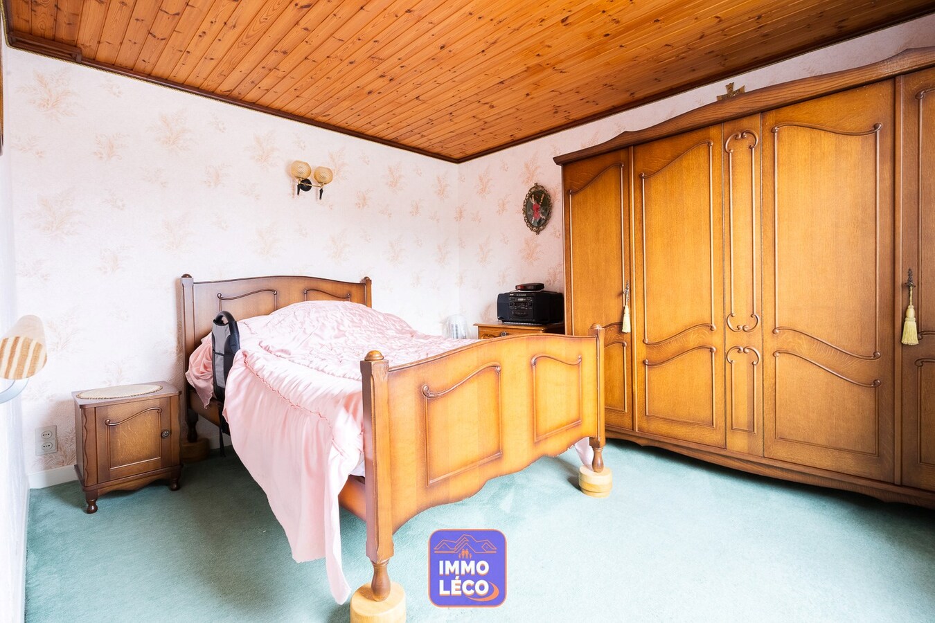 Maison saine idéale 1er achat, grande cour et accès arrière. 