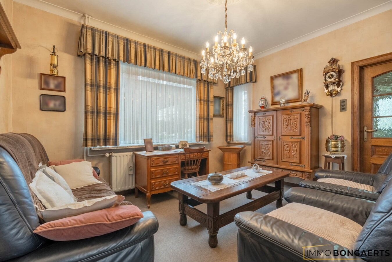 Ruime woning met tuin, garage en 3 slaapkamers in Oudsbergen . 