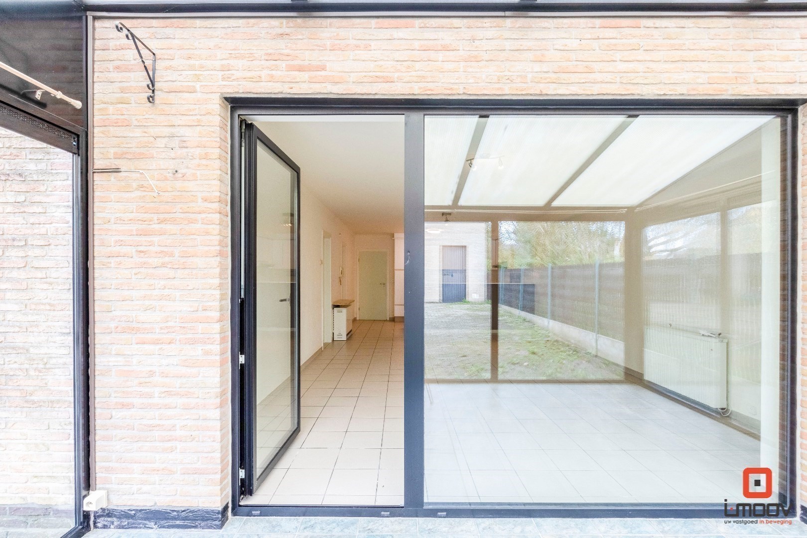 Zichtlocatie als handelspand of kantoorruimte met potentieel! 